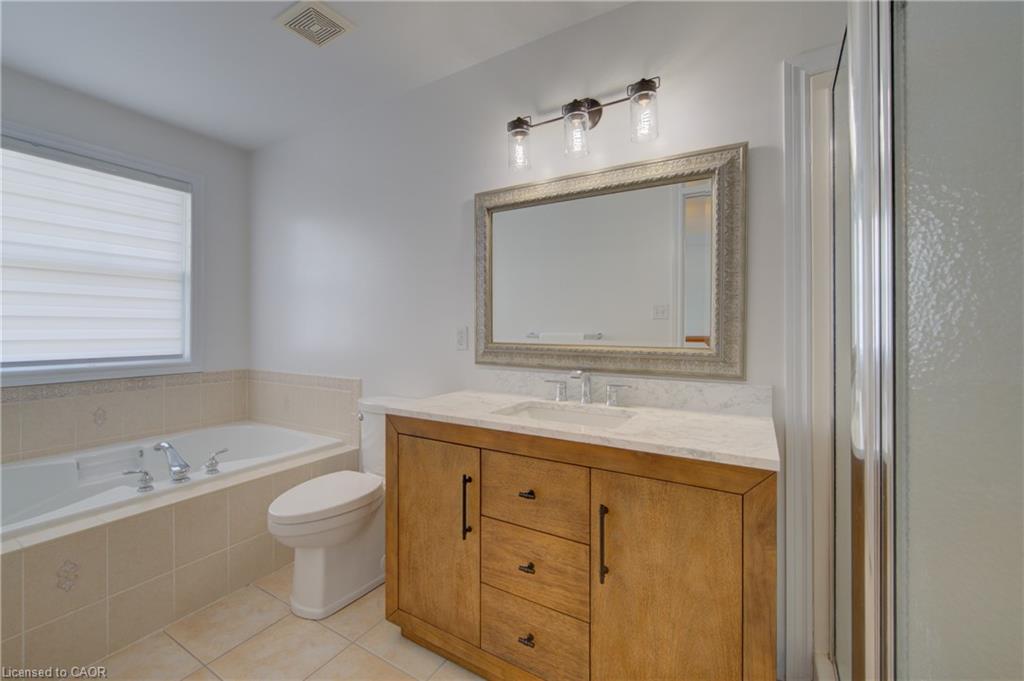 729 Keats Way Property Photo 17