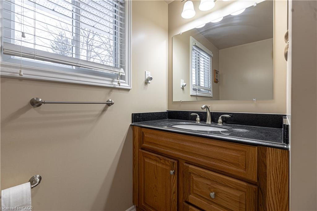 598 Mapledale Avenue Property Photo 8