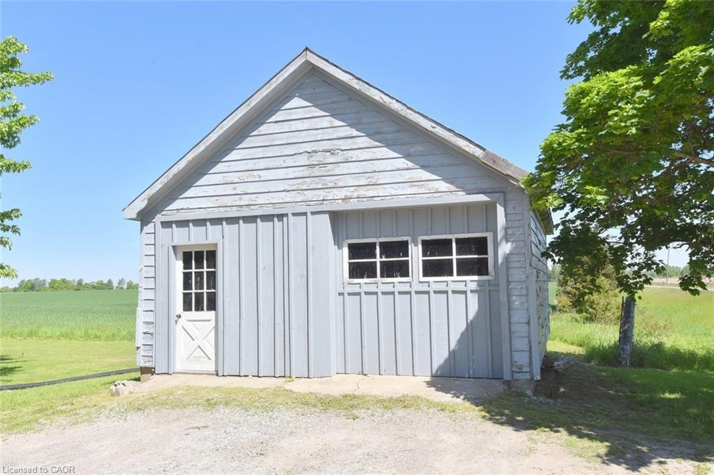335 Haldimand Rd 12 Property Photo 36