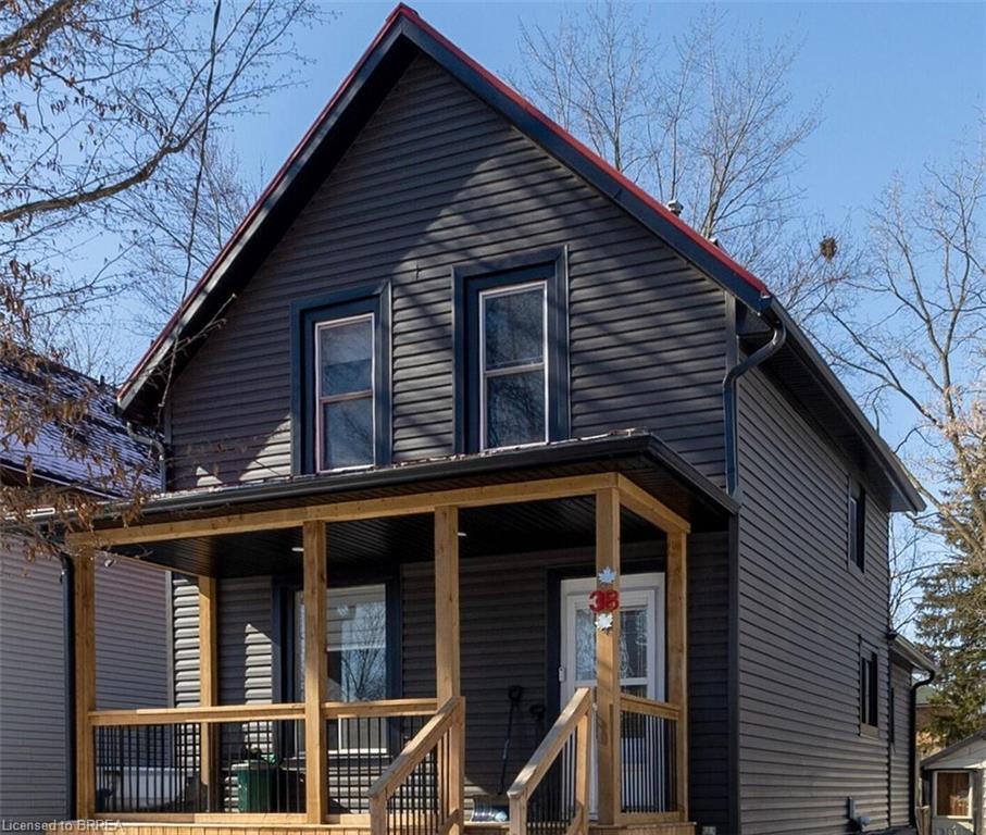 38 Mowat Street Property Photo 1