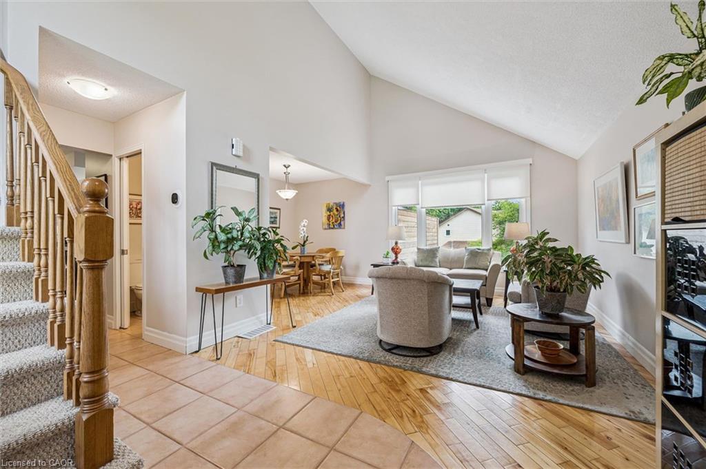 2 Deerchase Court Property Photo 4