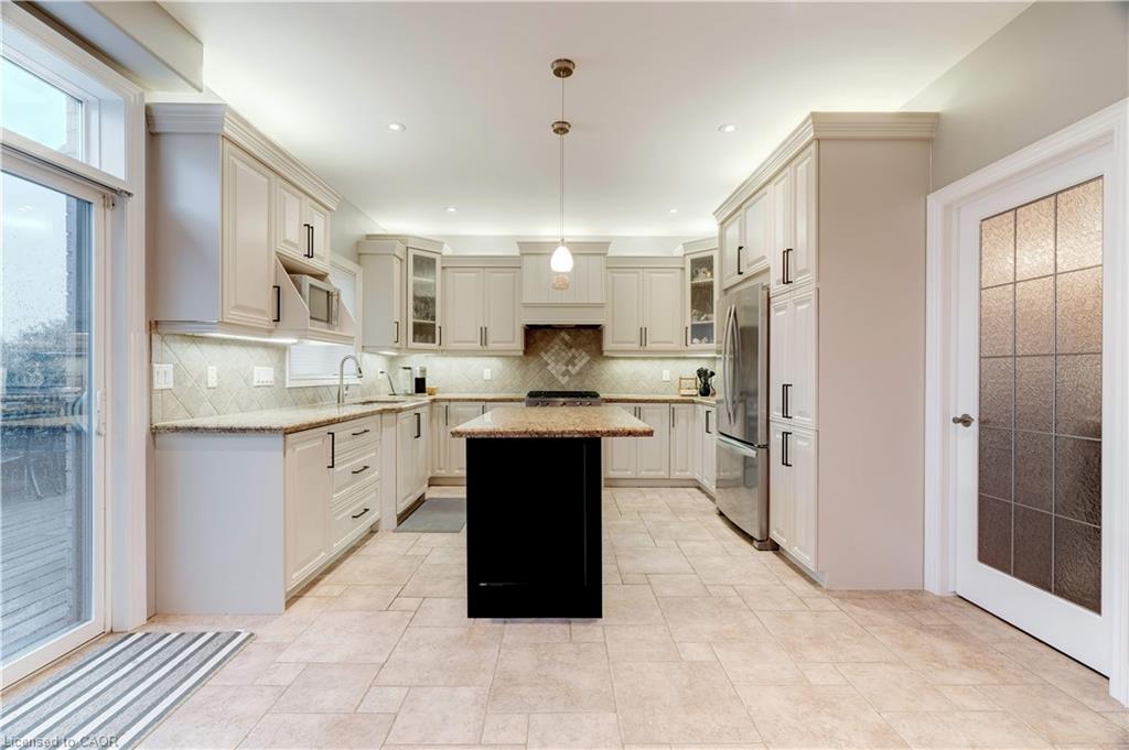 8036 Sheridan Court Property Photo 8