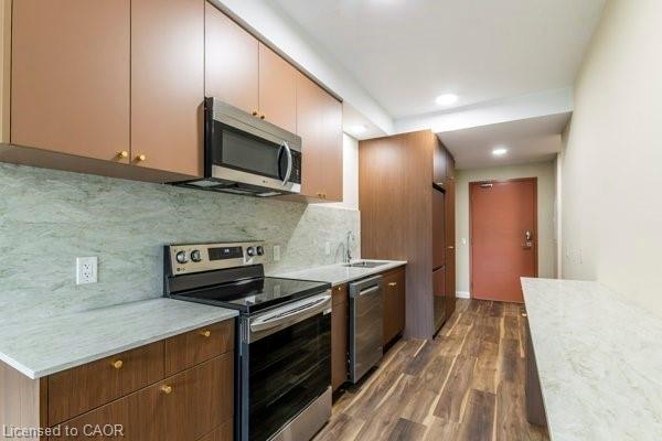 201-580 Coldstream Drive Property Photo 2