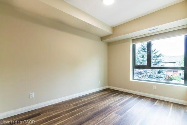 201-580 Coldstream Drive Property Photo 8