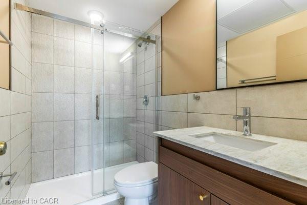 201-580 Coldstream Drive Property Photo 9