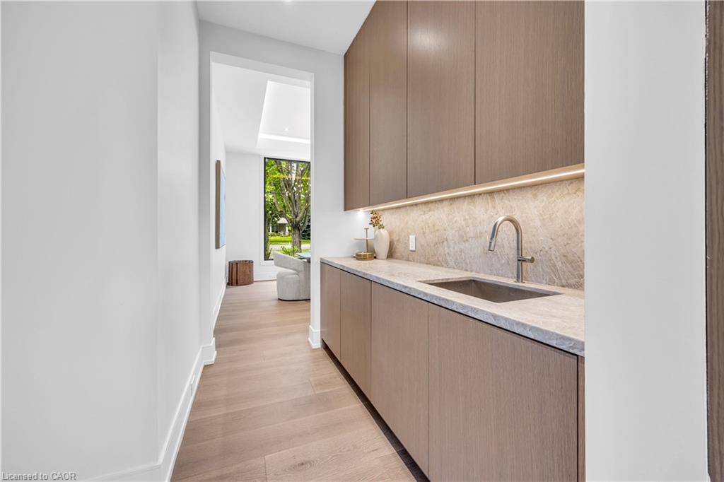 152 Third Line Property Photo 10