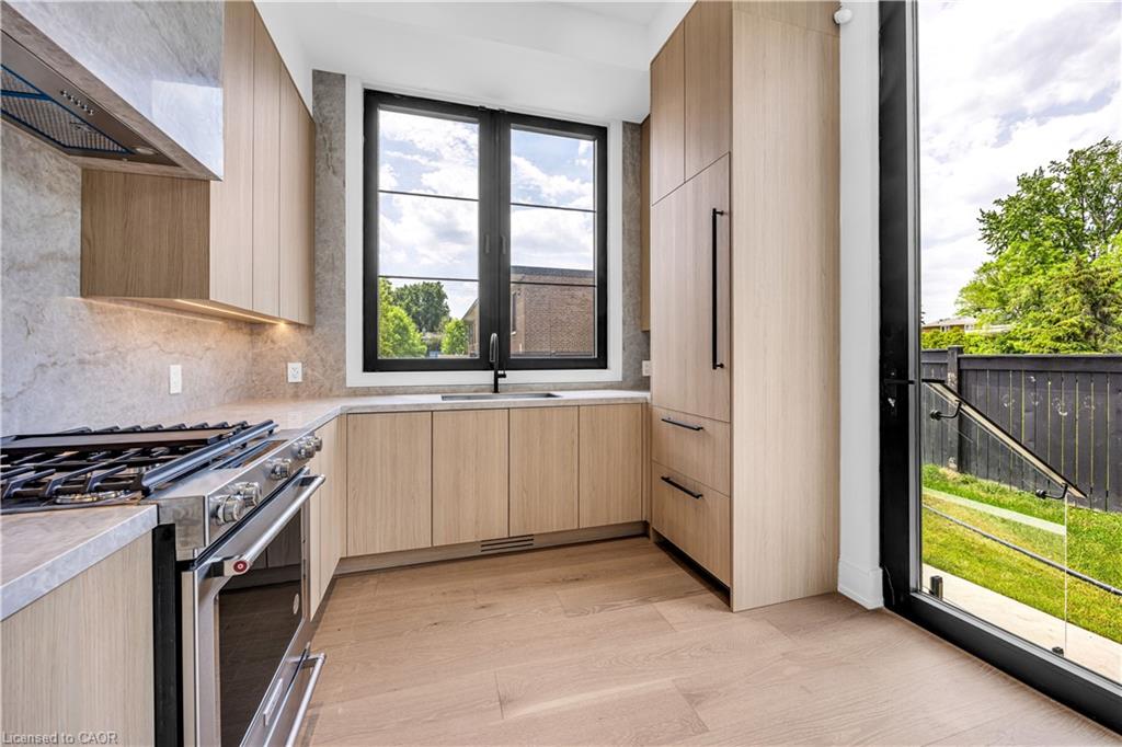 152 Third Line Property Photo 11