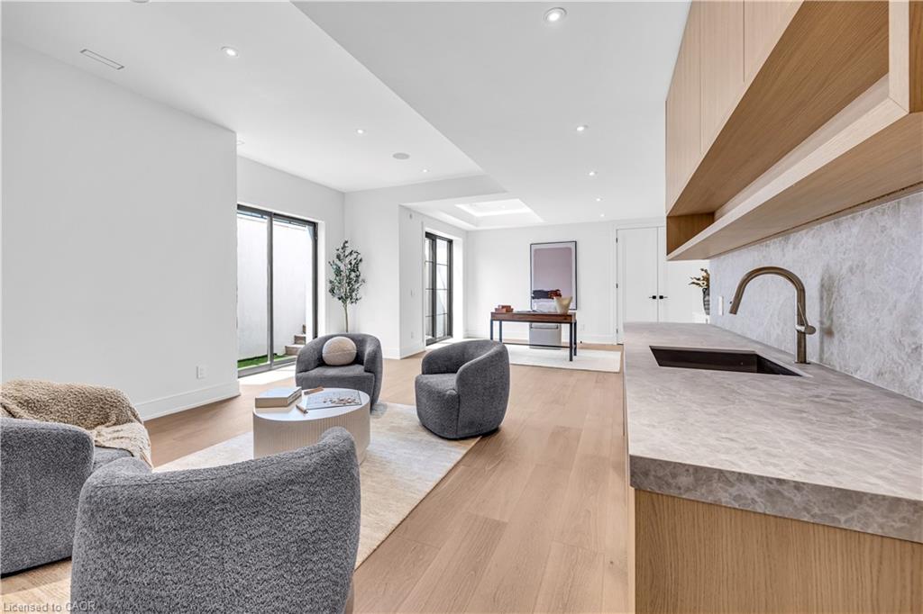 152 Third Line Property Photo 34