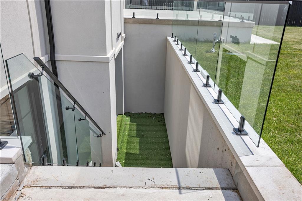 152 Third Line Property Photo 42