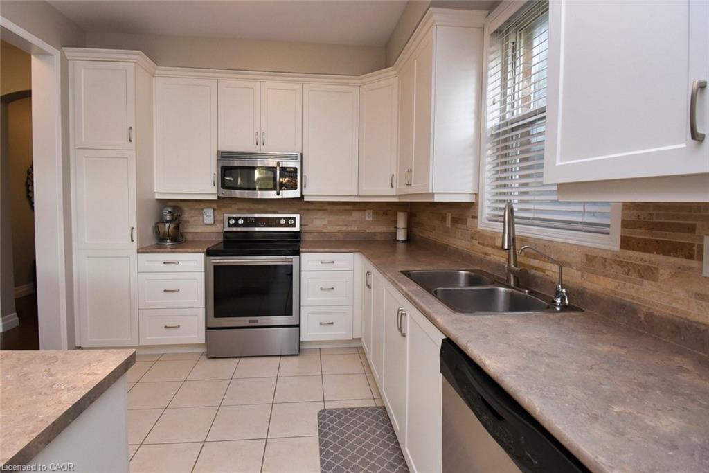188 Hunter Way Property Photo 10
