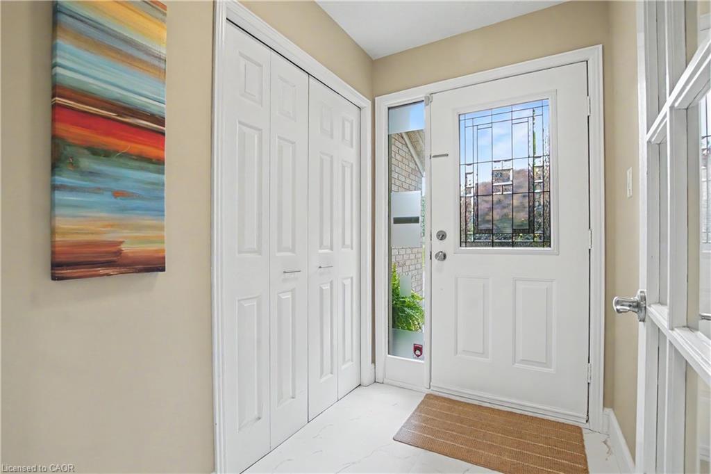 4237 Millcroft Park Drive Property Photo 6