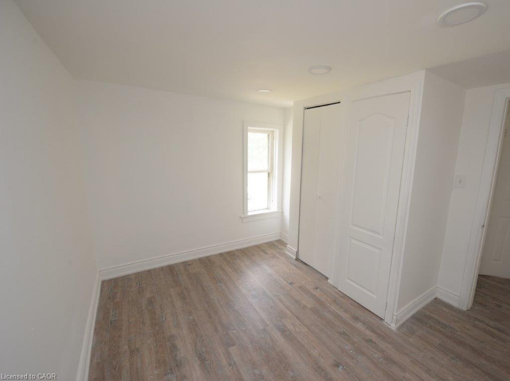 79-71 Cedar Street Property Photo 5