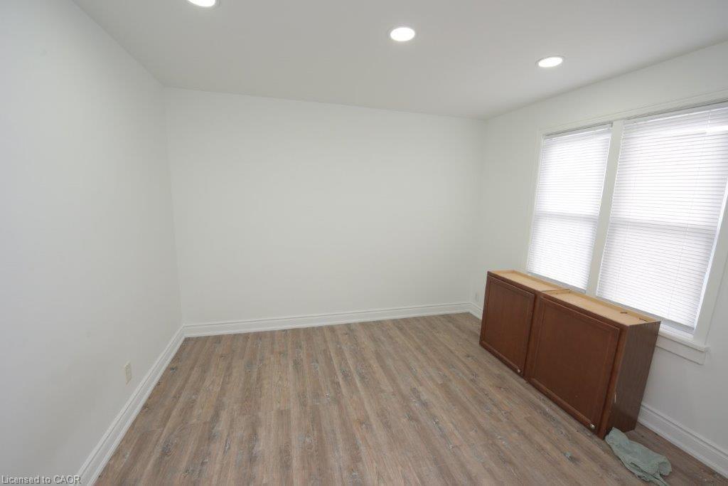 79-71 Cedar Street Property Photo 17