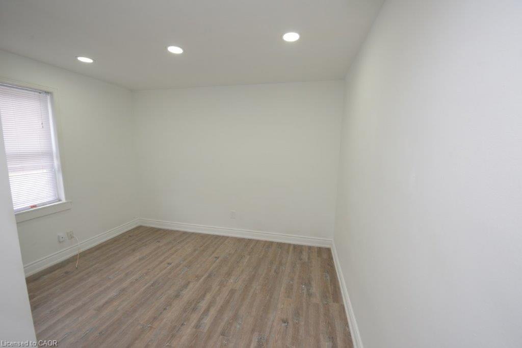 79-71 Cedar Street Property Photo 18