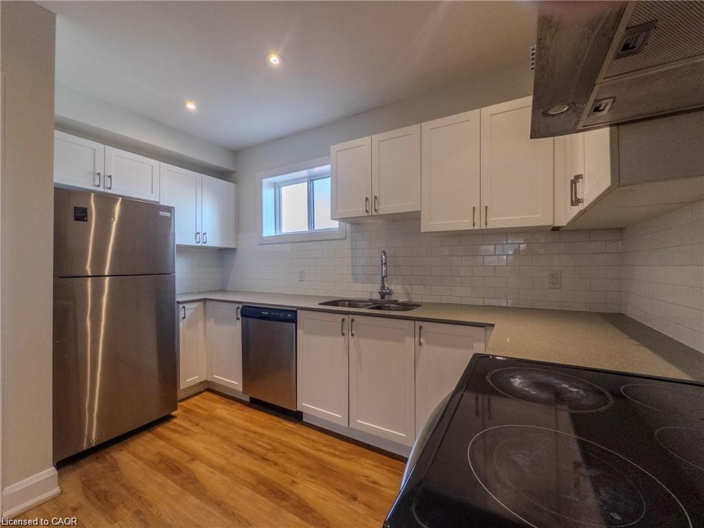 C7-540 King Street E Property Photo 3