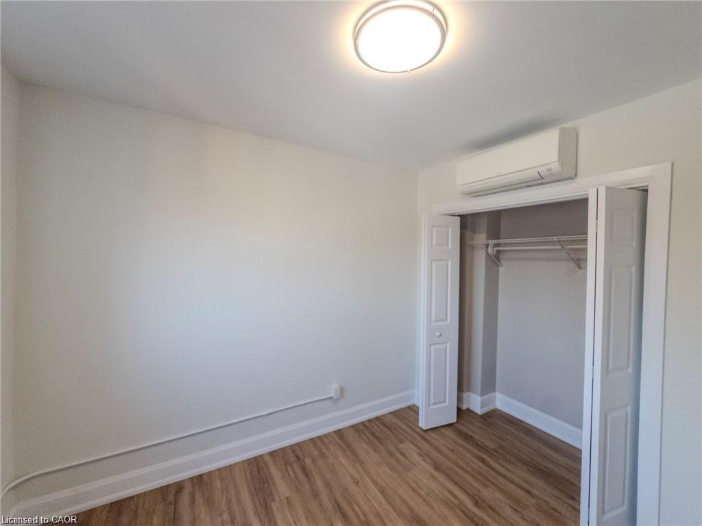 C7-540 King Street E Property Photo 9