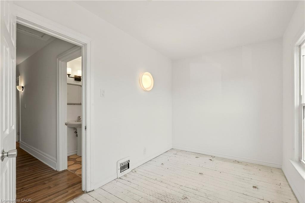 34 Edward Street Property Photo 19