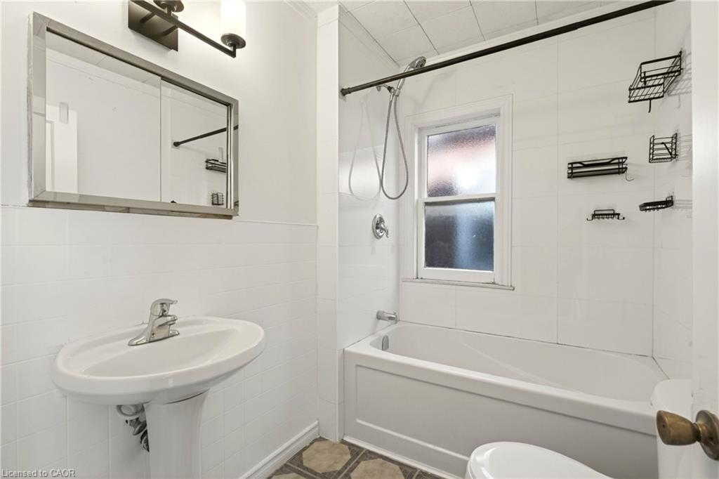 34 Edward Street Property Photo 22