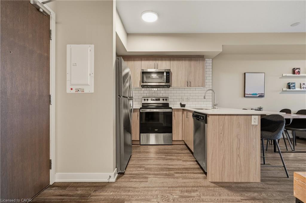 413-16 Markle Crescent Property Photo 21