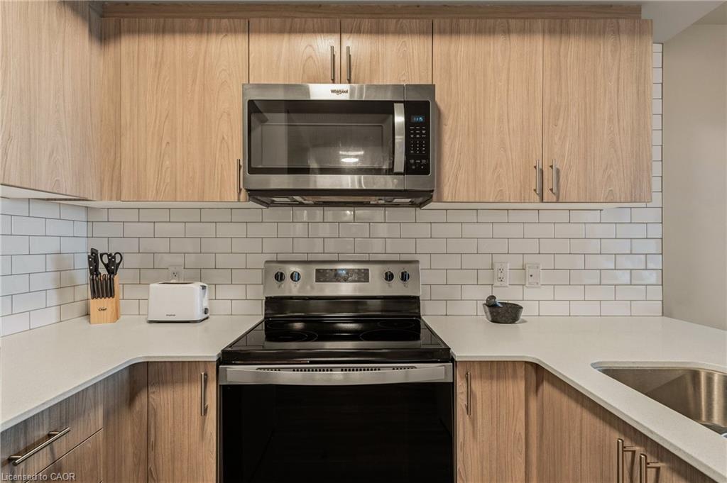 413-16 Markle Crescent Property Photo 22