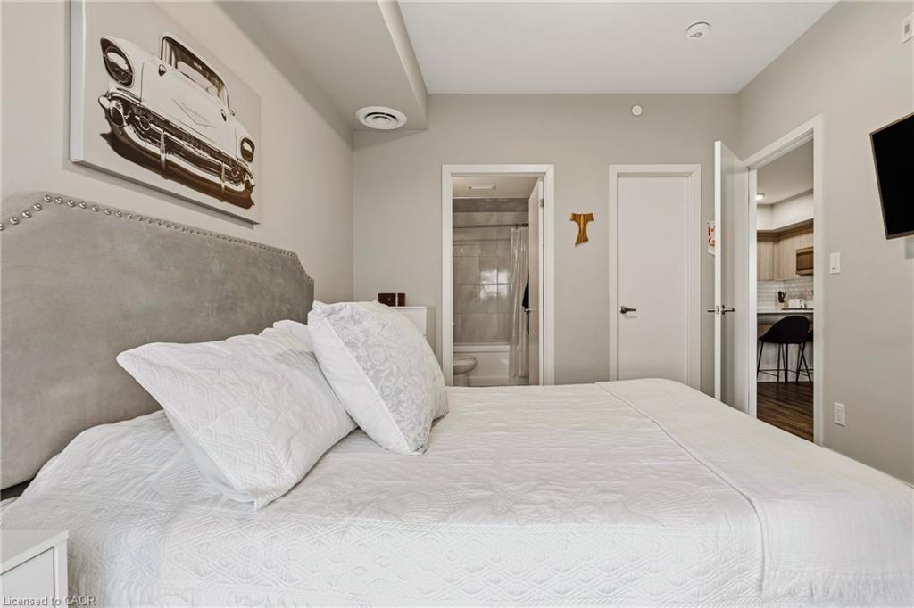 413-16 Markle Crescent Property Photo 32