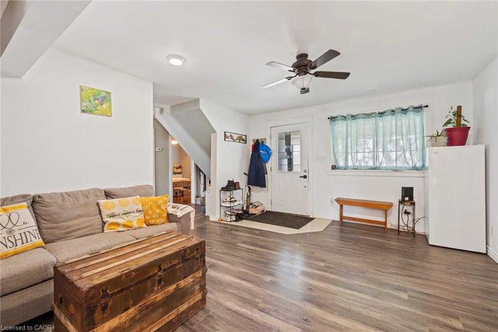 54 Chestnut Street E Property Photo 5