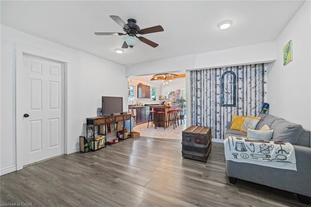 54 Chestnut Street E Property Photo 7