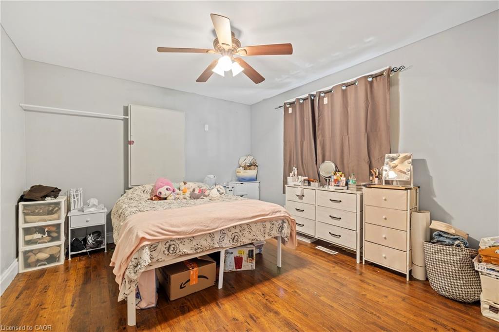 54 Chestnut Street E Property Photo 13