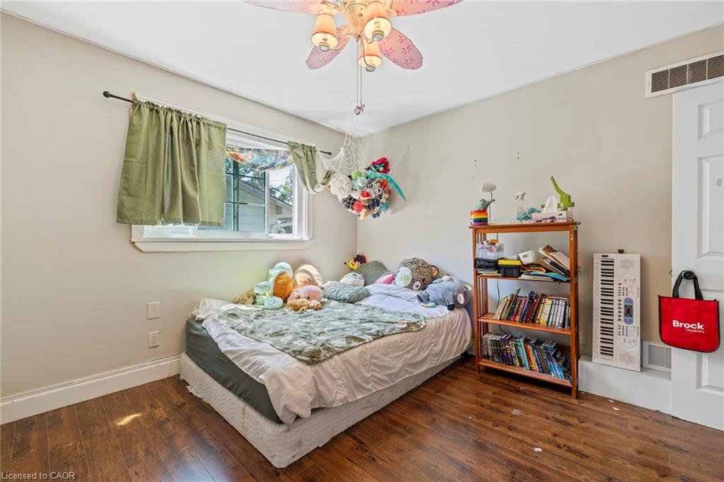 54 Chestnut Street E Property Photo 16