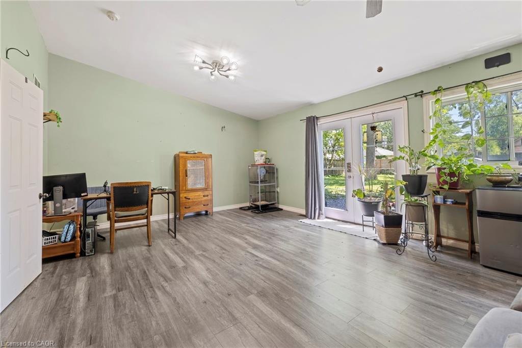 54 Chestnut Street E Property Photo 19