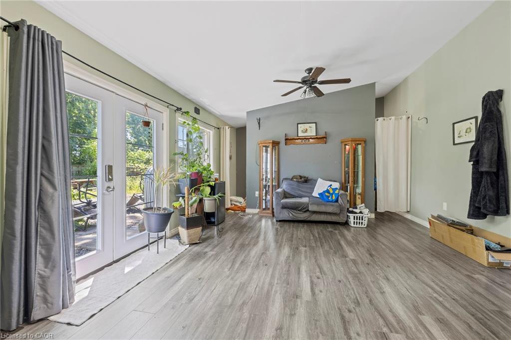 54 Chestnut Street E Property Photo 21