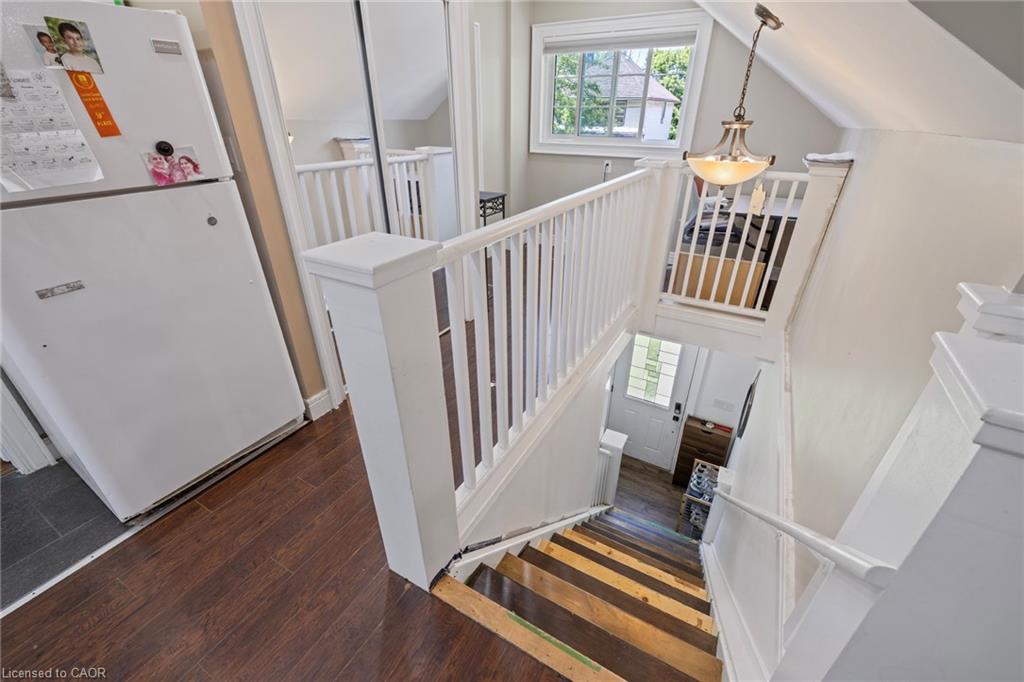 54 Chestnut Street E Property Photo 26