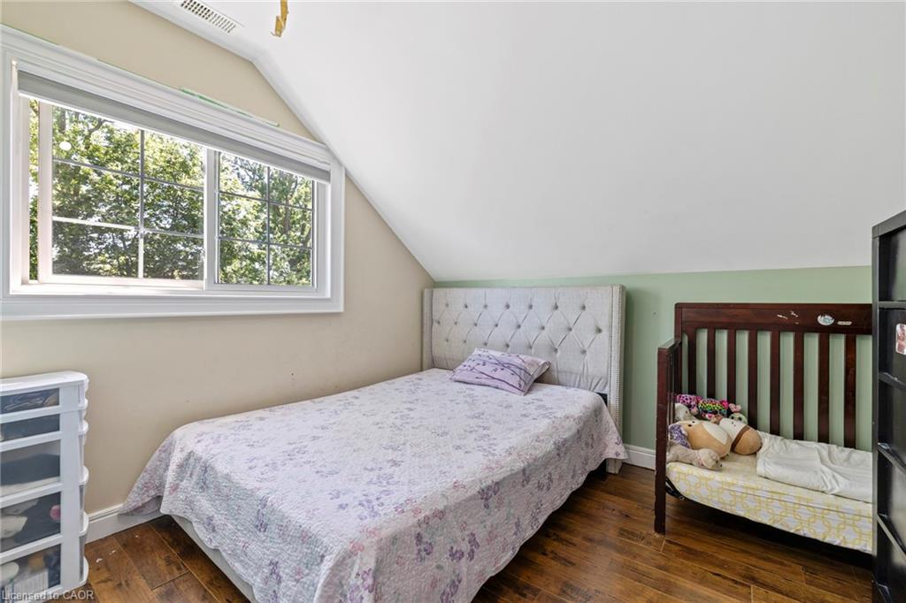 54 Chestnut Street E Property Photo 34