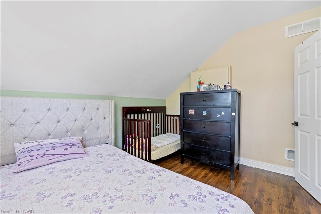 54 Chestnut Street E Property Photo 35