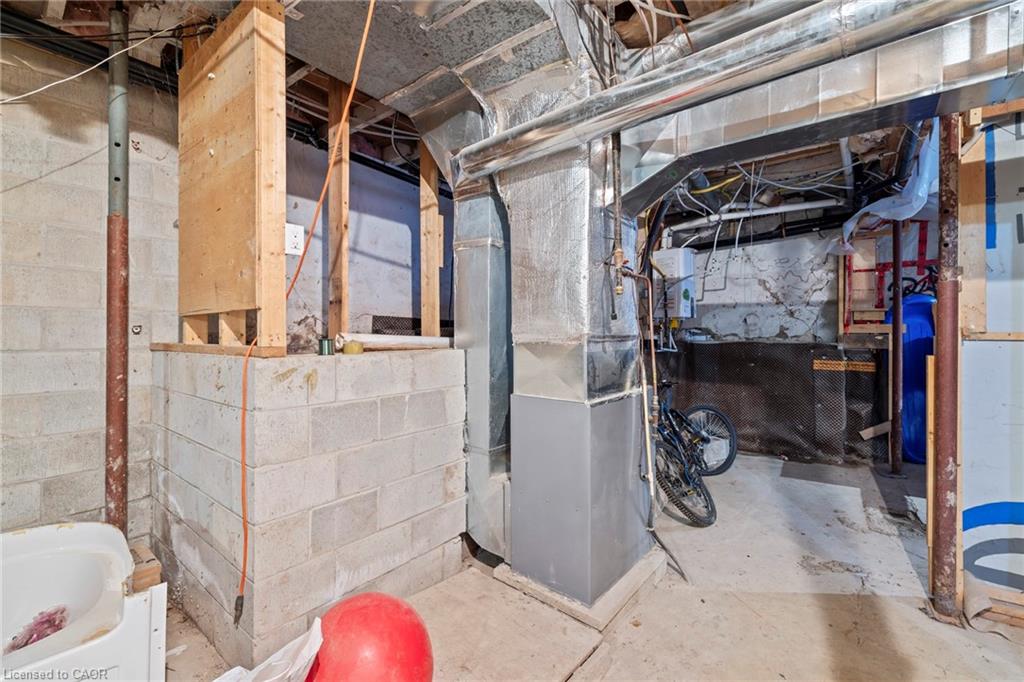 54 Chestnut Street E Property Photo 42