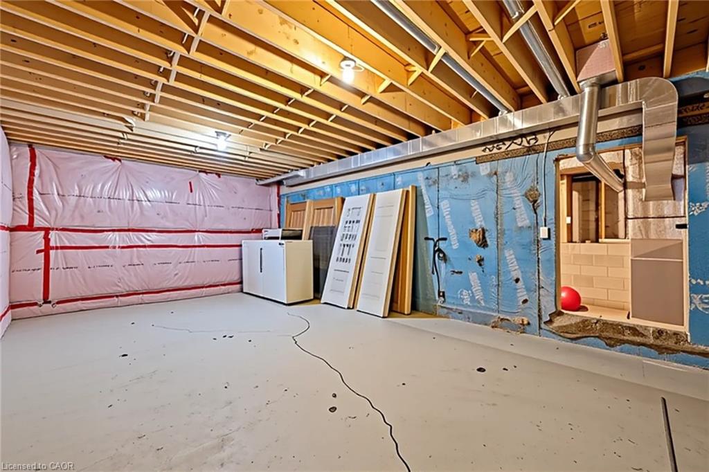 54 Chestnut Street E Property Photo 43