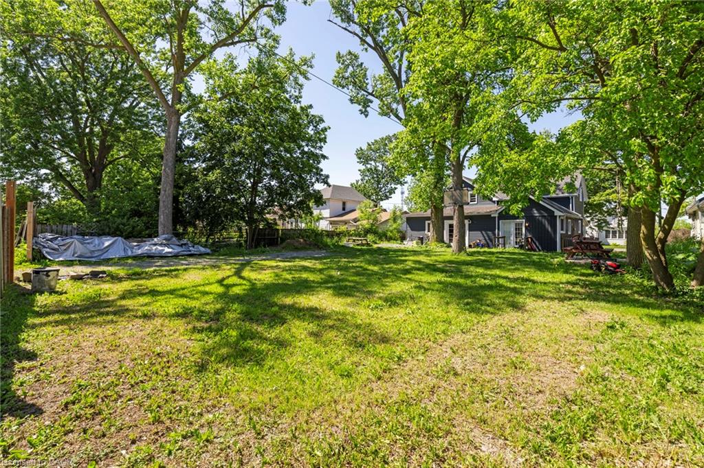 54 Chestnut Street E Property Photo 45
