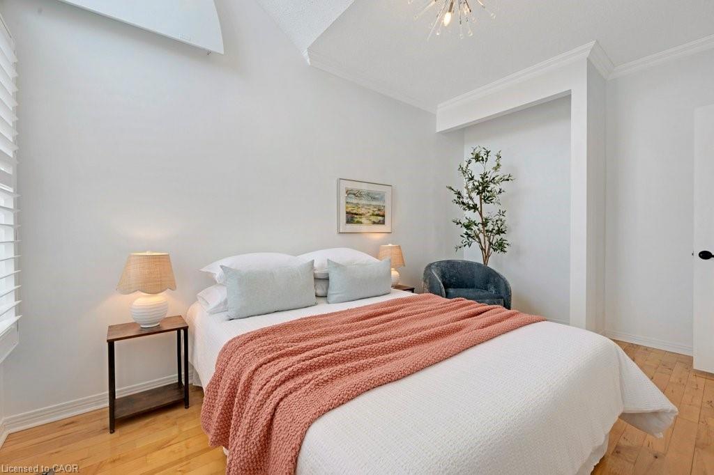 4-341 George Street N Property Photo 21