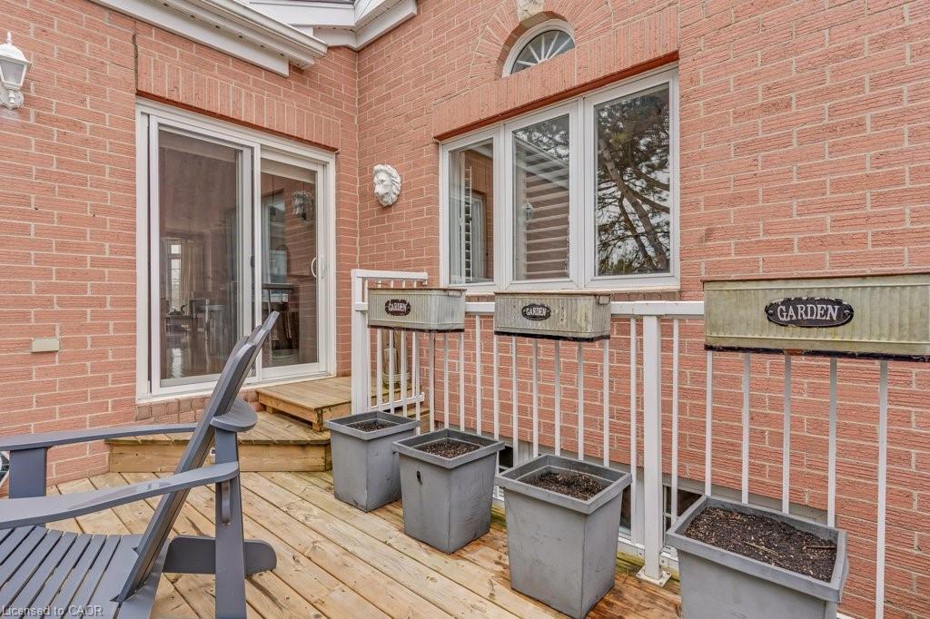 4-341 George Street N Property Photo 34