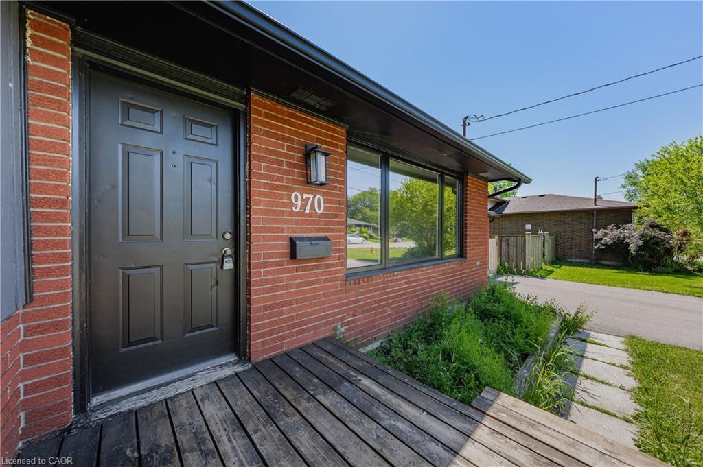 970 Parkdale Avenue Property Photo 4