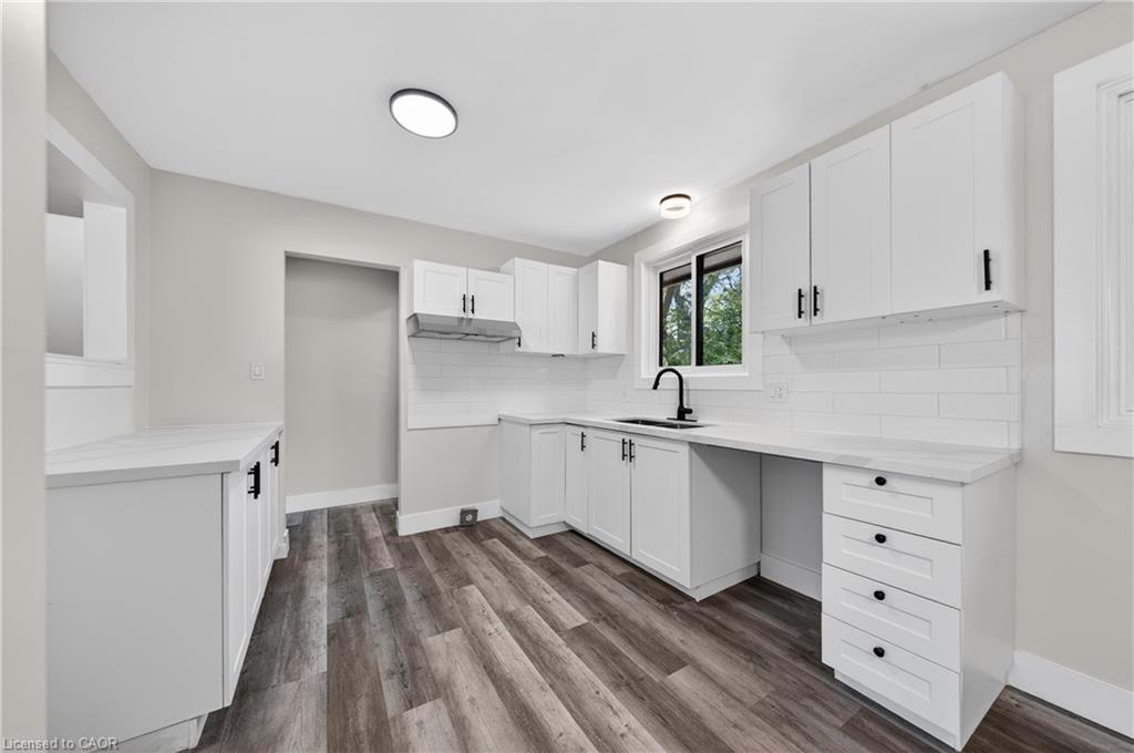 970 Parkdale Avenue Property Photo 14