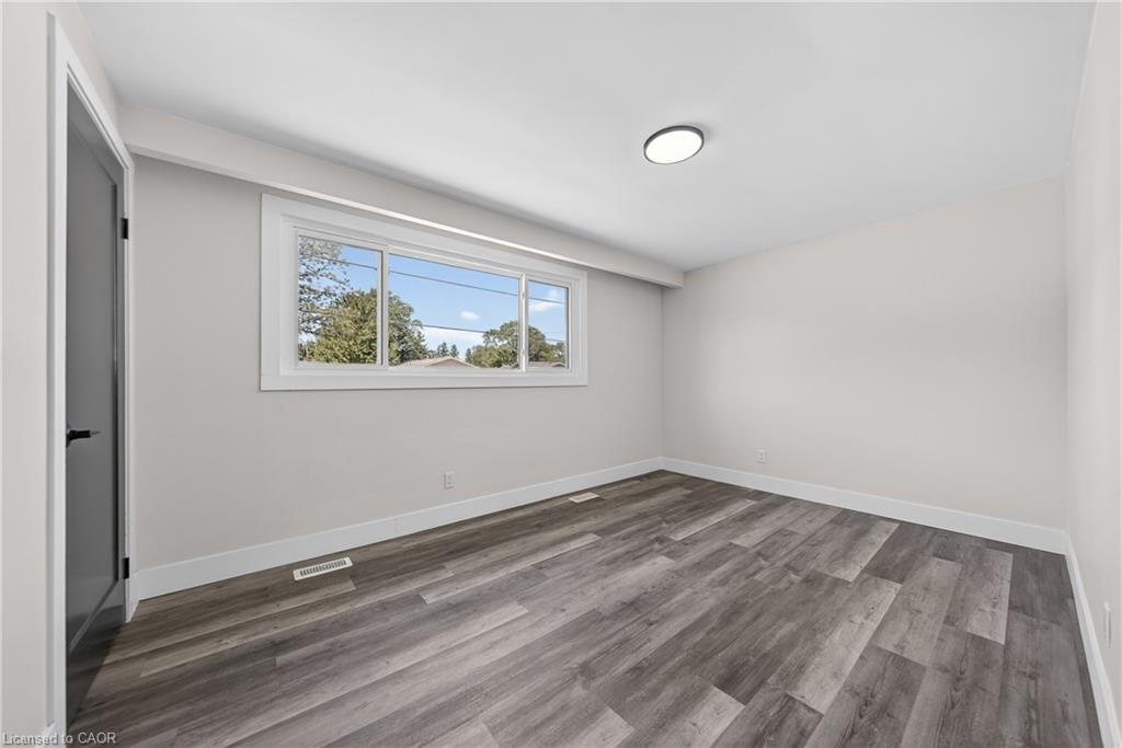 970 Parkdale Avenue Property Photo 20