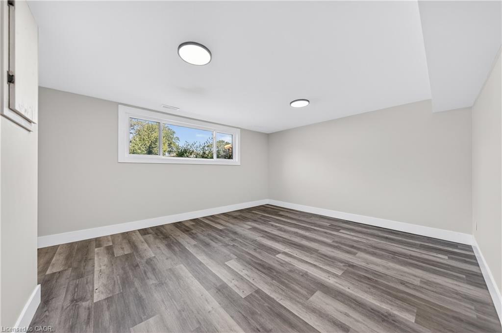 970 Parkdale Avenue Property Photo 33