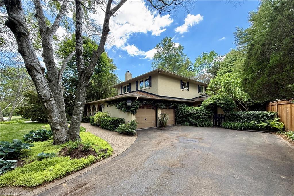 150 Cairncroft Road Property Photo 4
