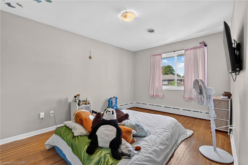 300 Knoll Street Property Photo 14