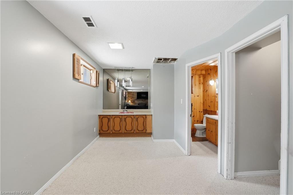 2 Loring Crescent Property Photo 29