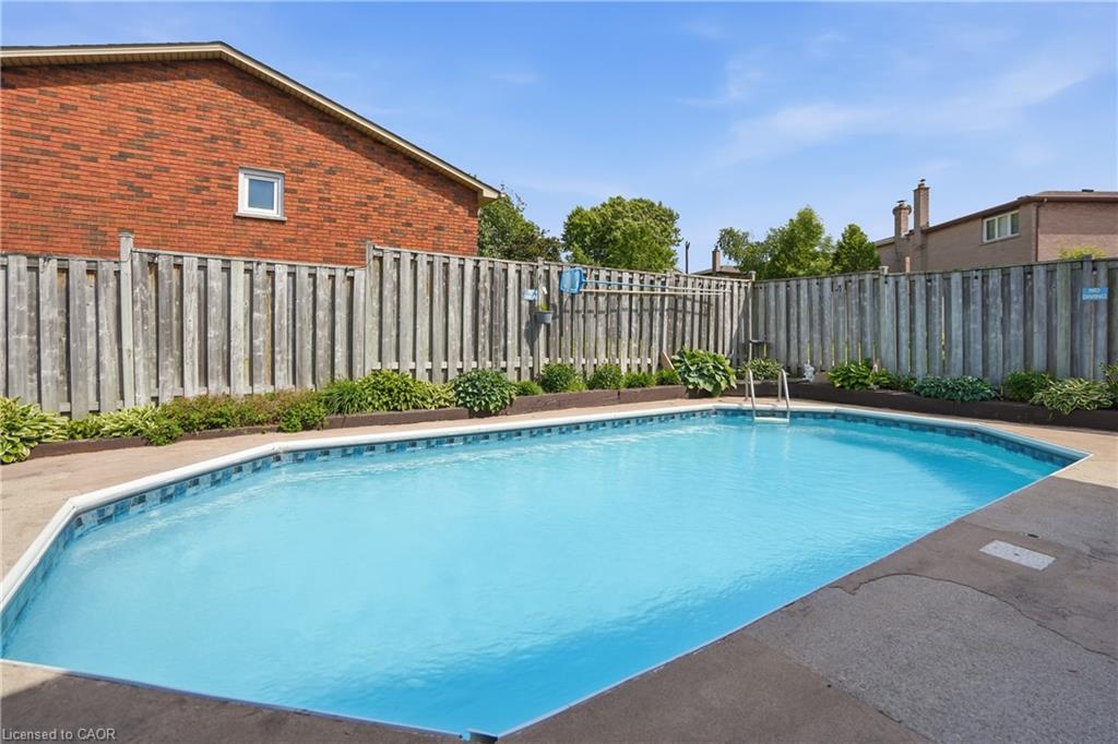2 Loring Crescent Property Photo 41