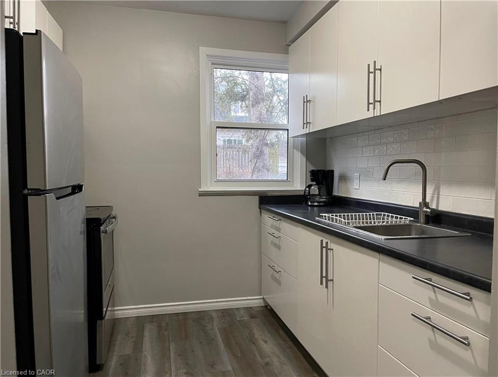276 Westcourt Place Property Photo 4