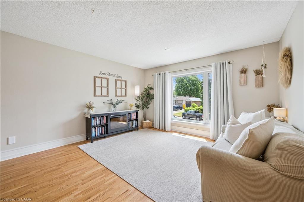 24 Byton Lane Property Photo 4