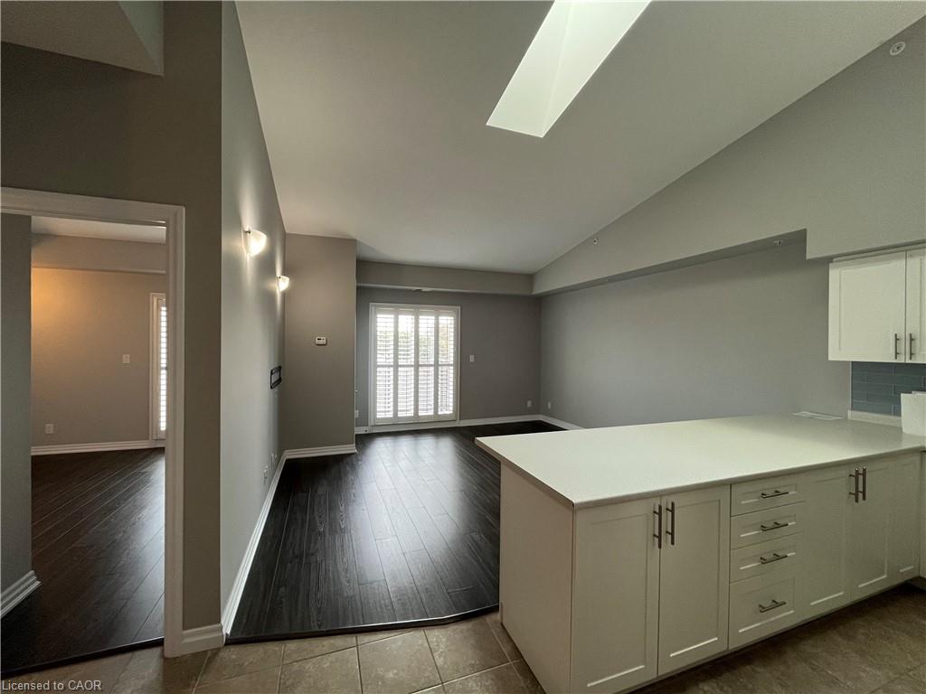 312-170 Rockhaven Lane Property Photo 4
